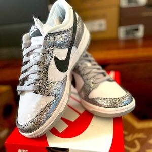 Nike Golden Gals Dunk Low